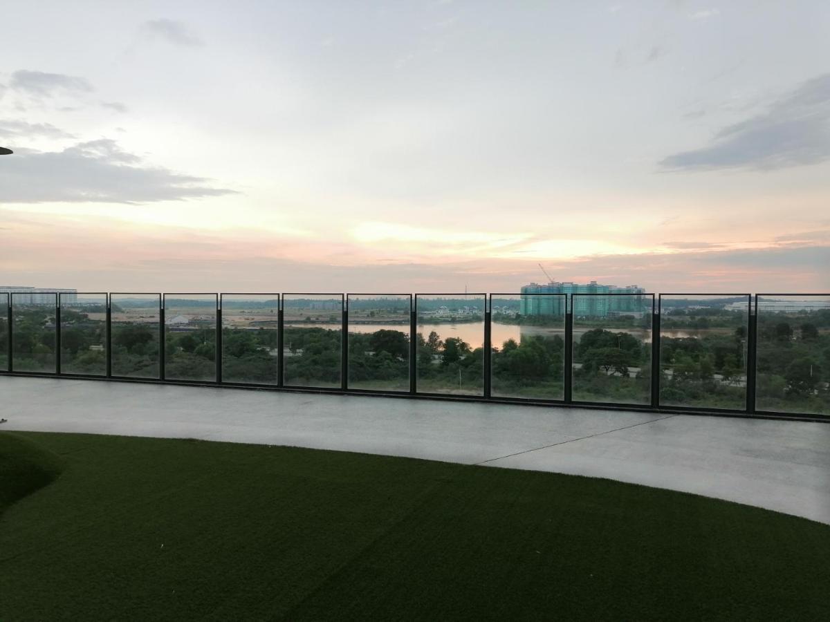 Santai Homestay Cyberjaya Exteriör bild