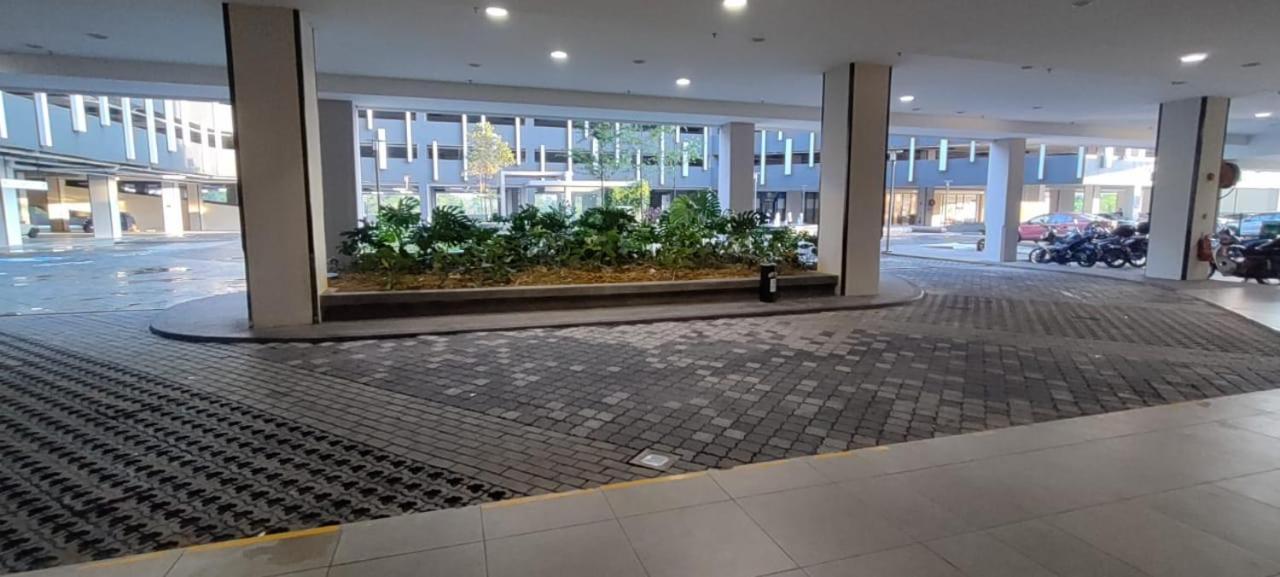Santai Homestay Cyberjaya Exteriör bild
