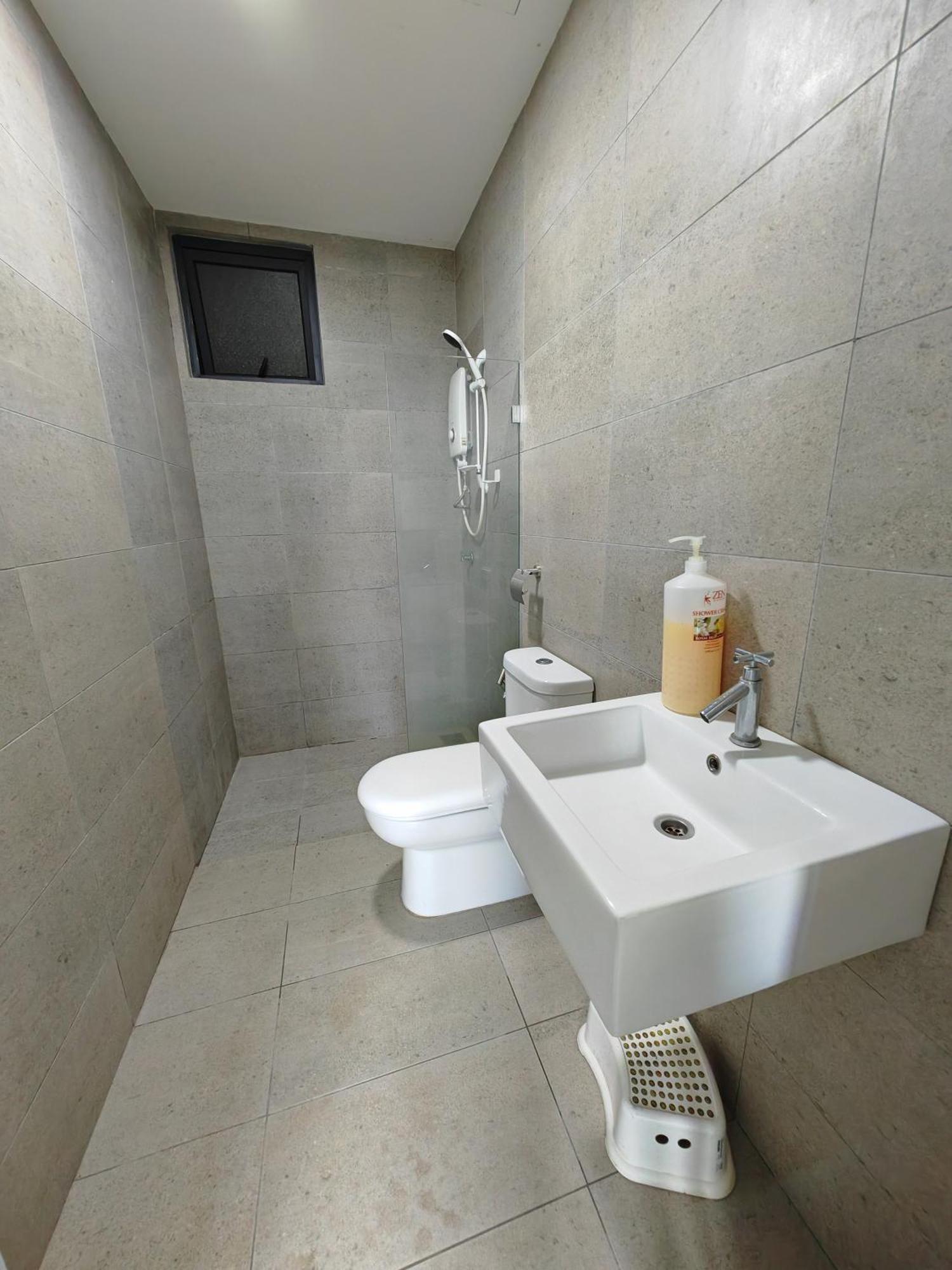 Santai Homestay Cyberjaya Exteriör bild