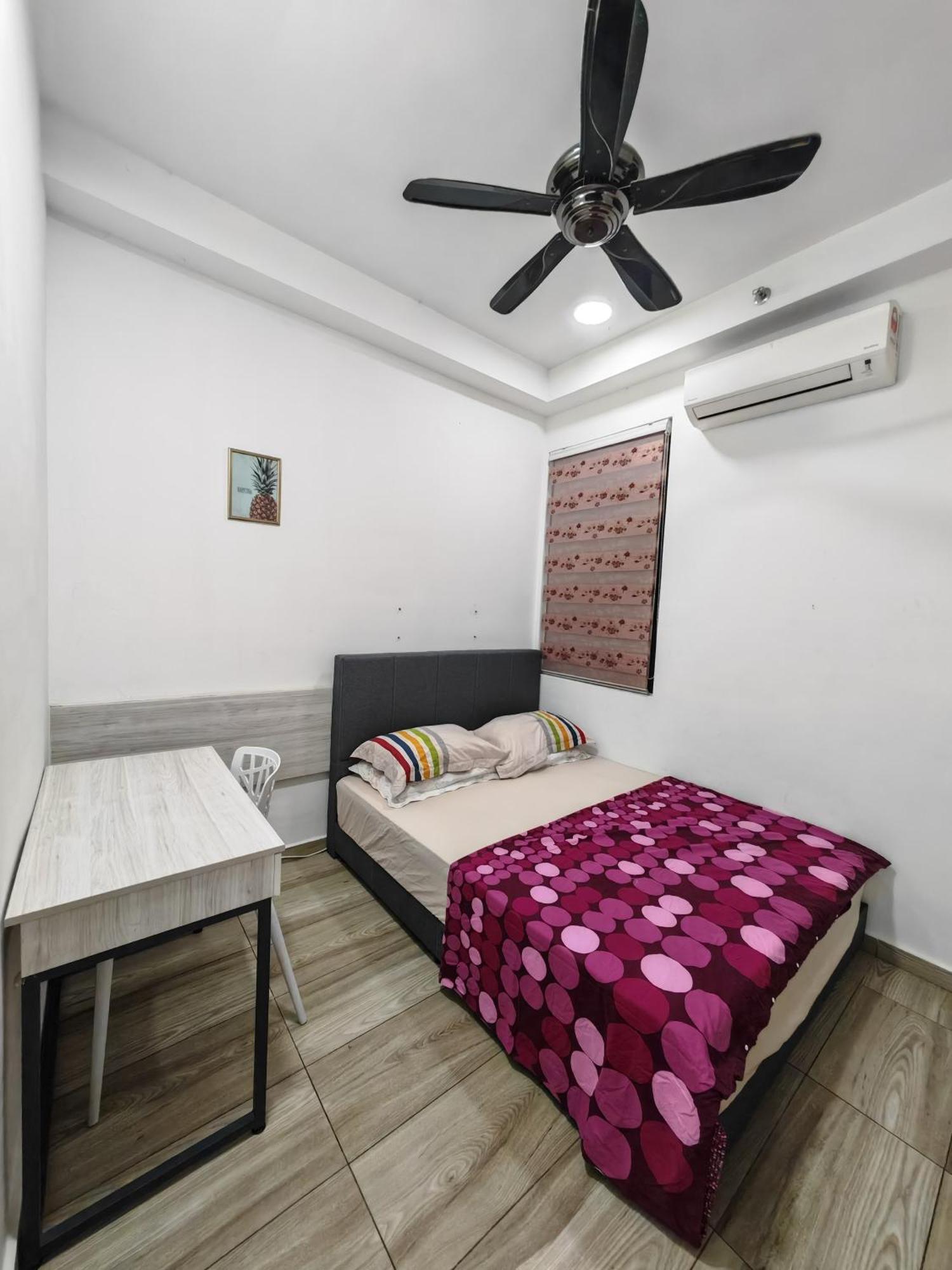Santai Homestay Cyberjaya Exteriör bild